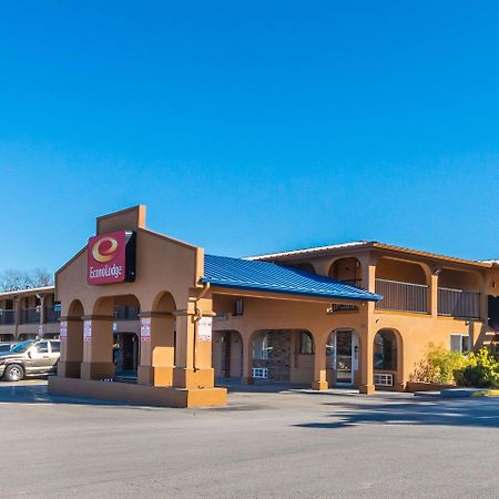 Econo Lodge San Marcos University Area Екстер'єр фото