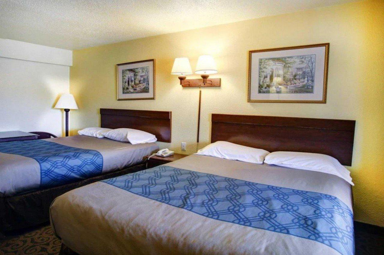 Econo Lodge San Marcos University Area Екстер'єр фото