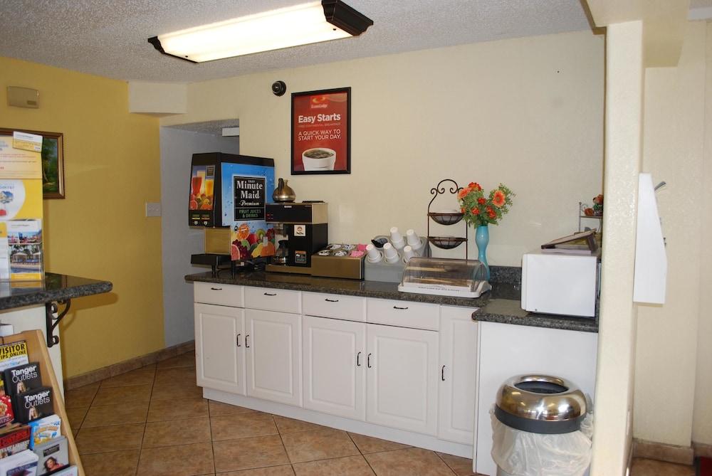 Econo Lodge San Marcos University Area Екстер'єр фото